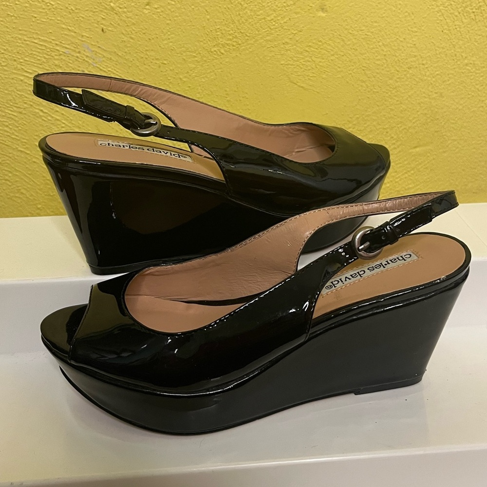 New Charles David Black Patent Open Toe Sling Back Wedge Sandal!